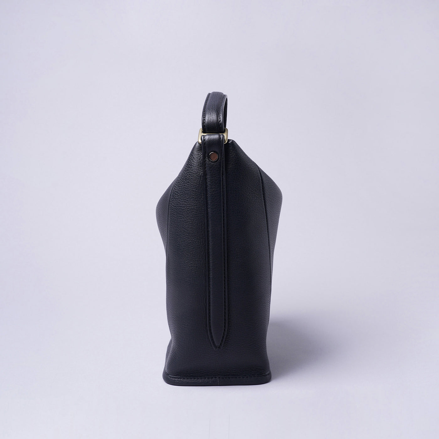 <ETiAM> Shrink Hand & Bangle Bag <Follow> / Black