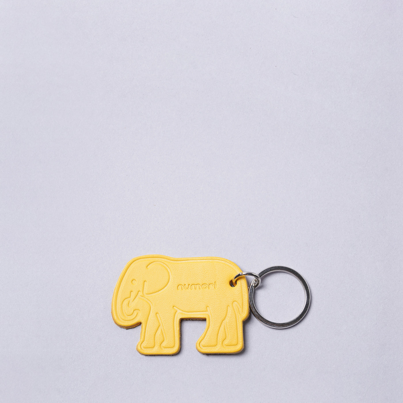 <numeri> Elephant Key Ring / Natural