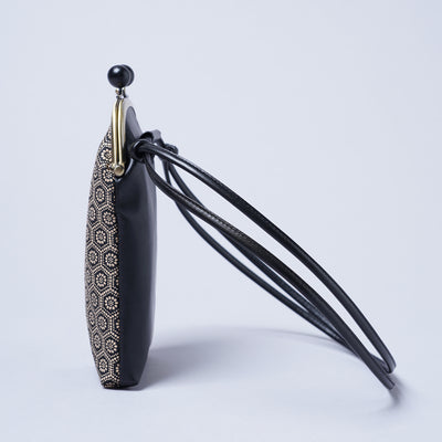 ＜kissora＞古都印傳 口金手機斜背包/瓢簞黑