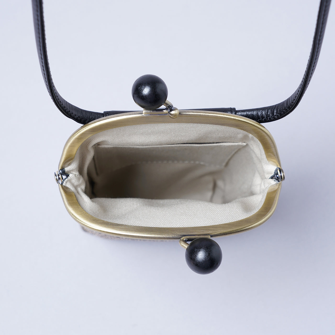 ＜kissora＞古都印傳 口金手機斜背包/龜甲米