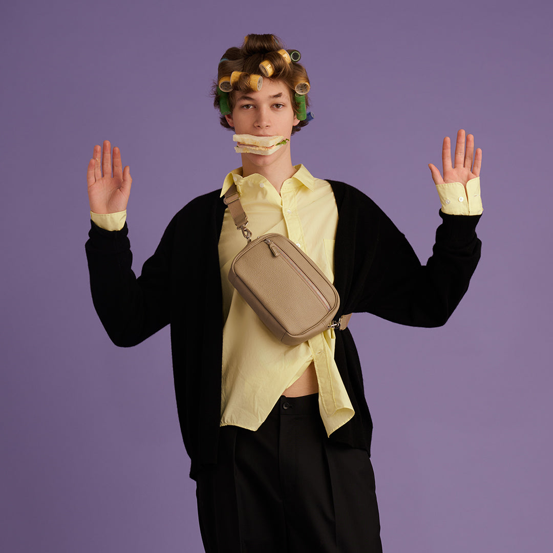 ＜レザリ＞エンボスミニショルダーバッグ/トープ