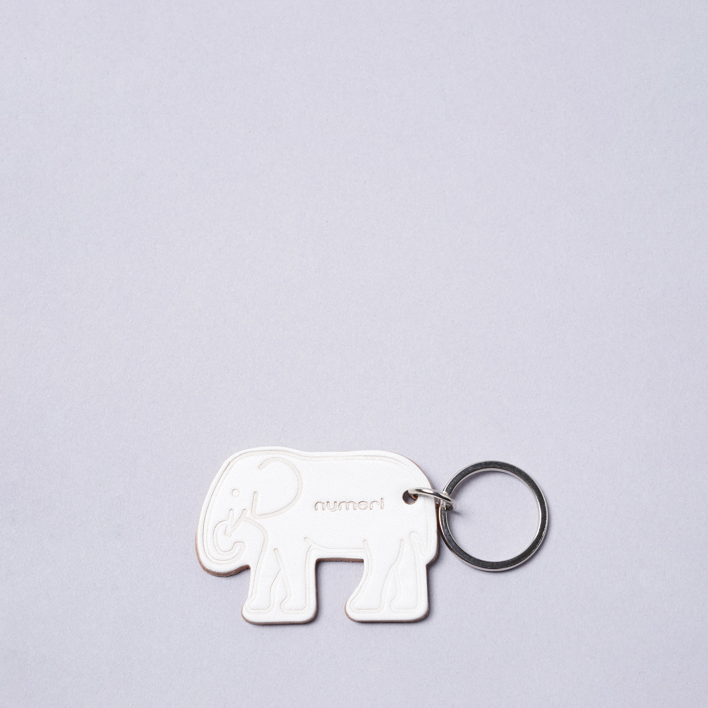 <numeri> Elephant Key Ring / White