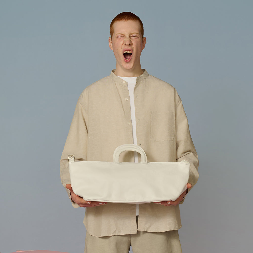 <numeri> Oblo Oblong Tote Bag / White