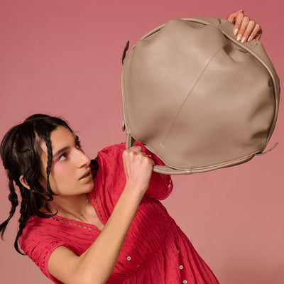 ＜ESTINE＞feel系列 牛皮兩用包/橡木色