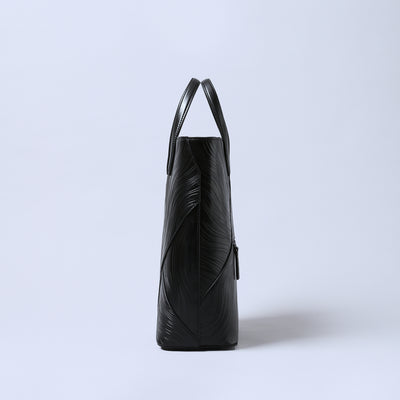 ＜エスティーヌ＞ノワリズムシリーズ レザー2WAYトートバッグ/ブラック