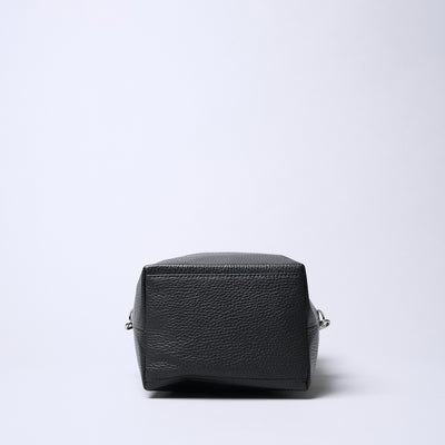 <Kolmio> [VALO] 05 KINCHAKU / Black x Black