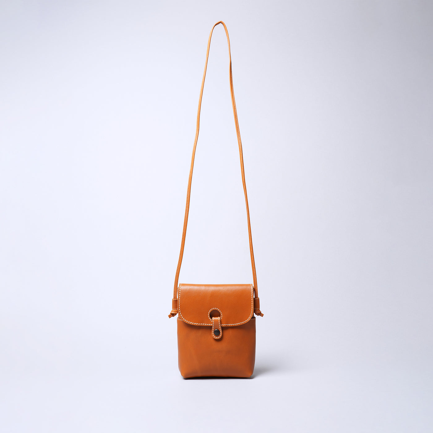 <Laisser Faire> Wolf Pouch Shaped Mini Shoulder Bag / Camel