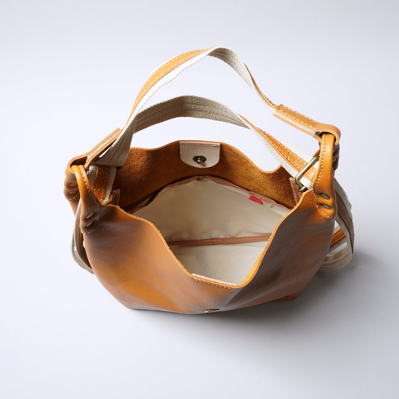 <Laisser Faire> Pieza 2 Way Back Pack / Camel