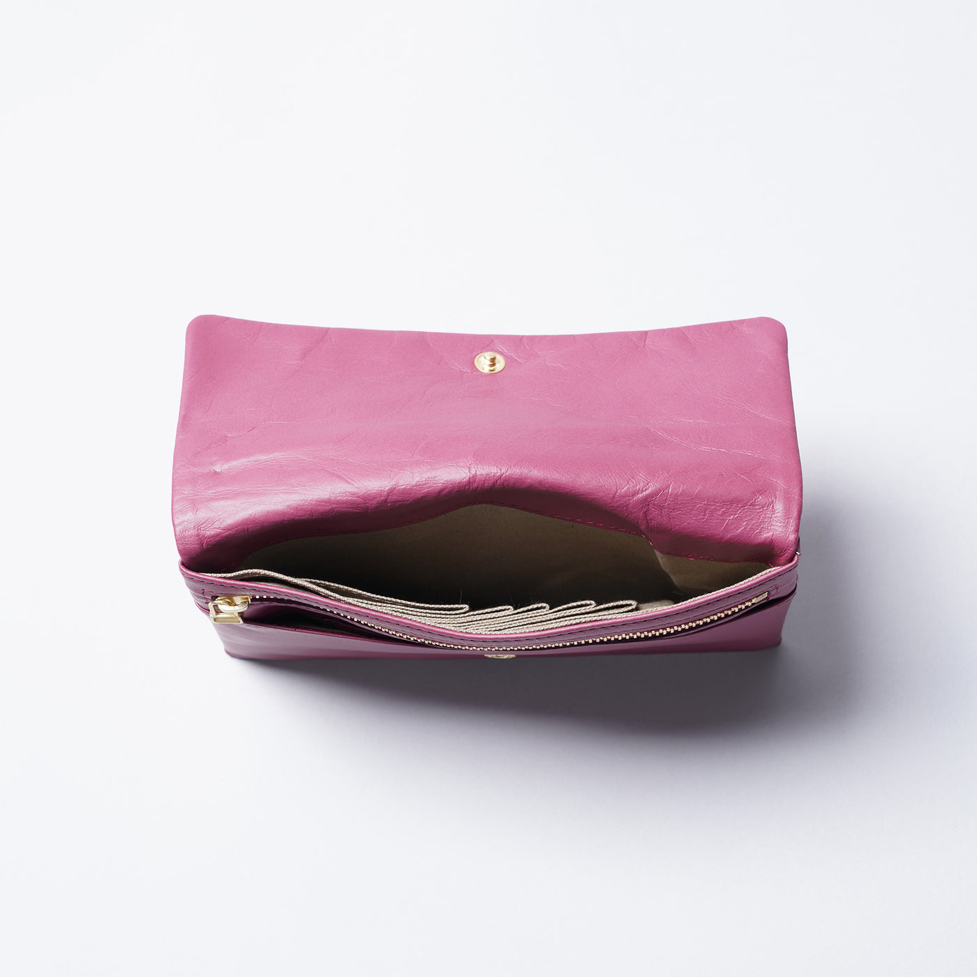 <Neutral Gray>  NP135 Husky Pouch Wallet / Bordeaux