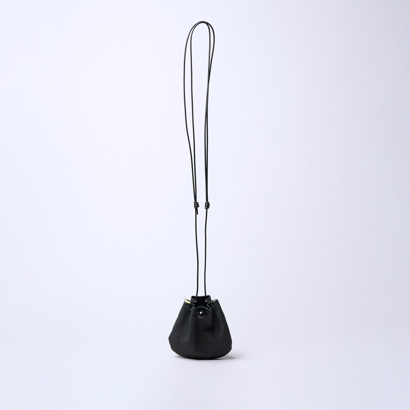 <SENTI FLATTER THE SENSES> Super Lightweight Dyneema Leather Drawstring Bag SS  / Black