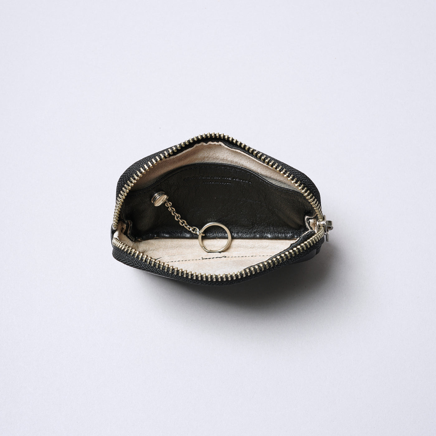 <SENTI FLATTER THE SENSES> Round Zip Key & Multi Pouch/ Black