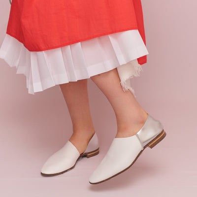 <U-Dot> 2 Piece Slip Ons / White Silver