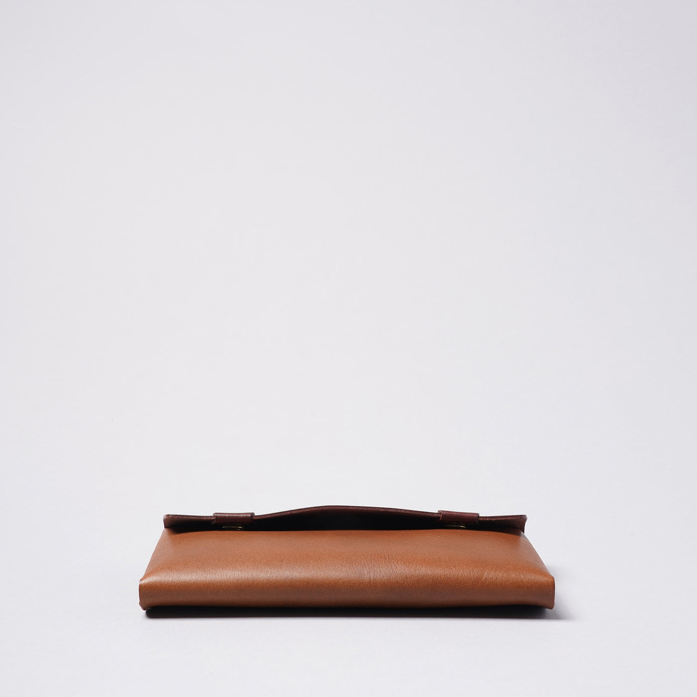 <URUKUST> Long Wallet / Oak