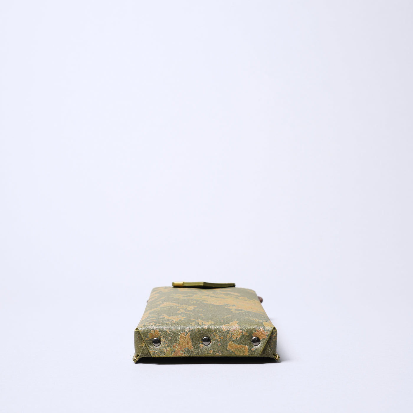 ＜keu＞Skinny Case S（7.5 inch）/紅銅鏽