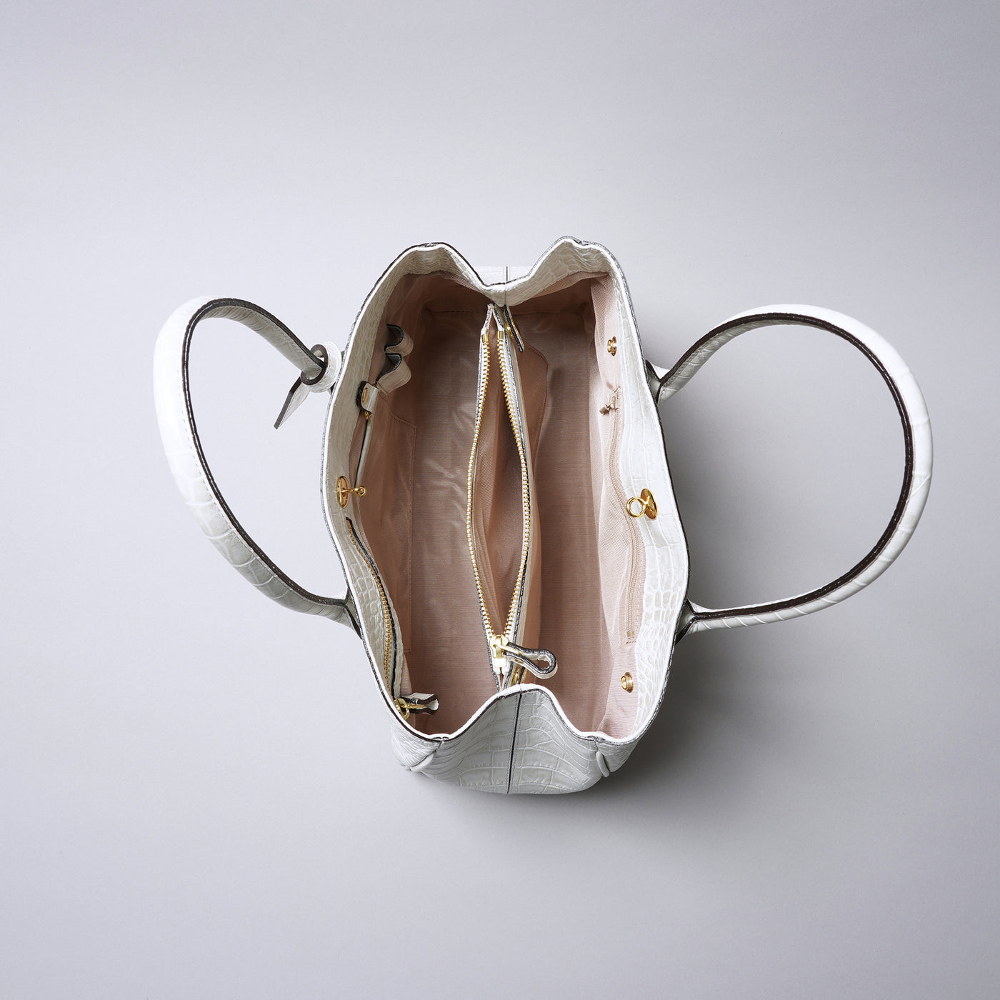 ＜レグ＞クローマ B5トートバッグ/ブラック