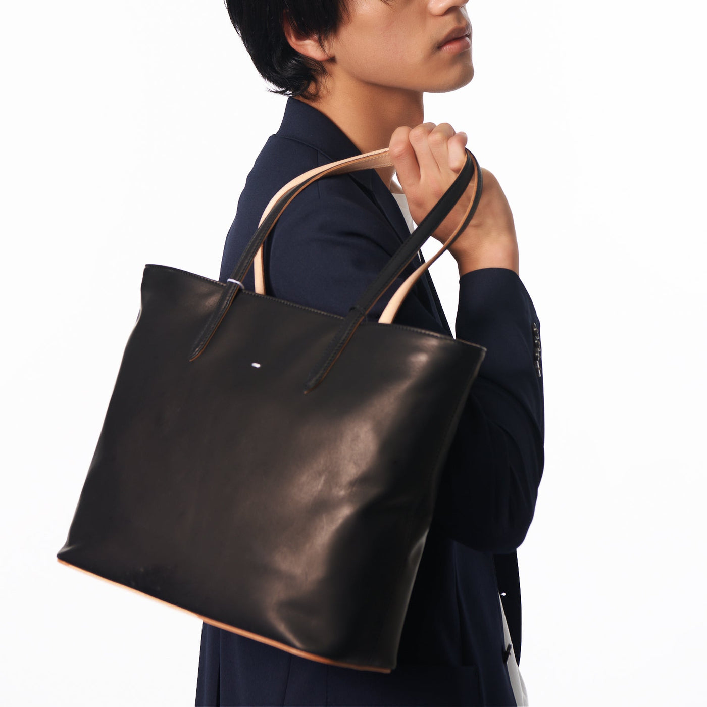 <STN> Logical series leather tote bag/black