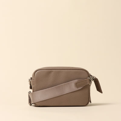 <itten-itten> Leather mini shoulder bag / pale green