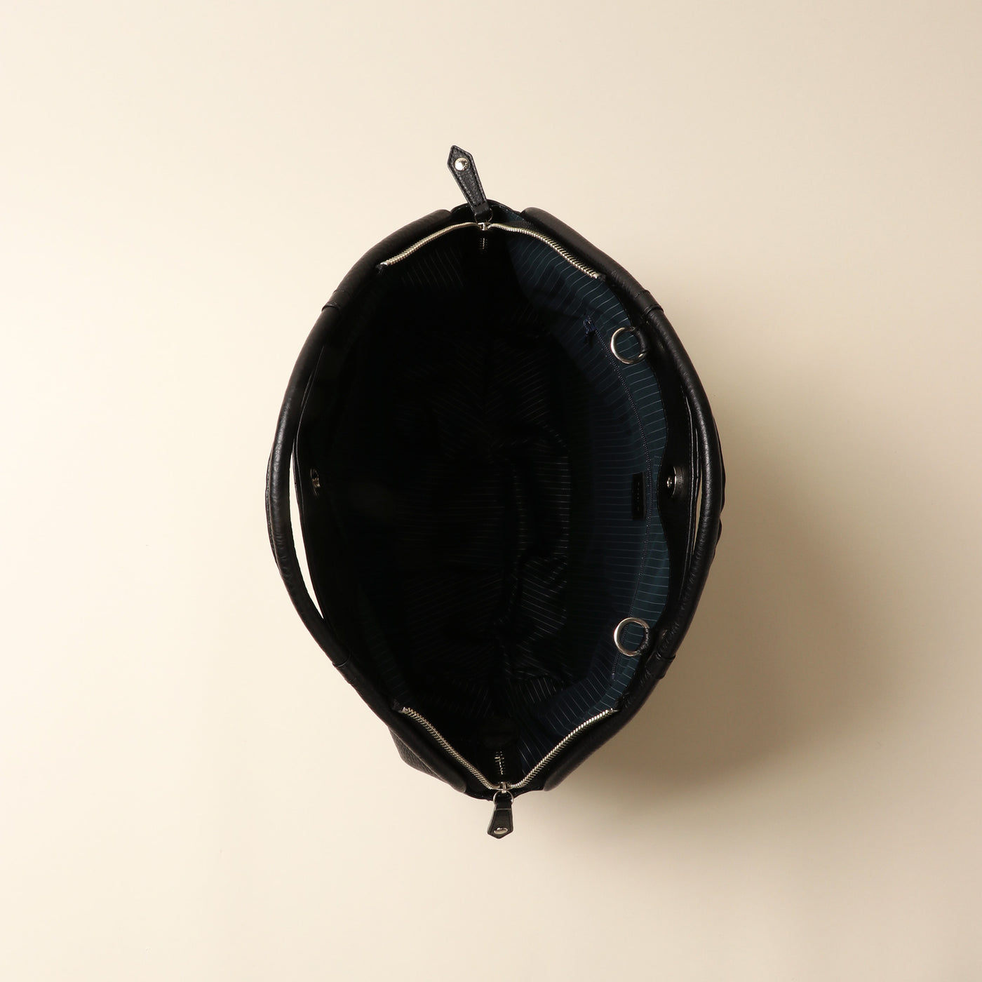 <STN> Feel series leather 2-way bag / black