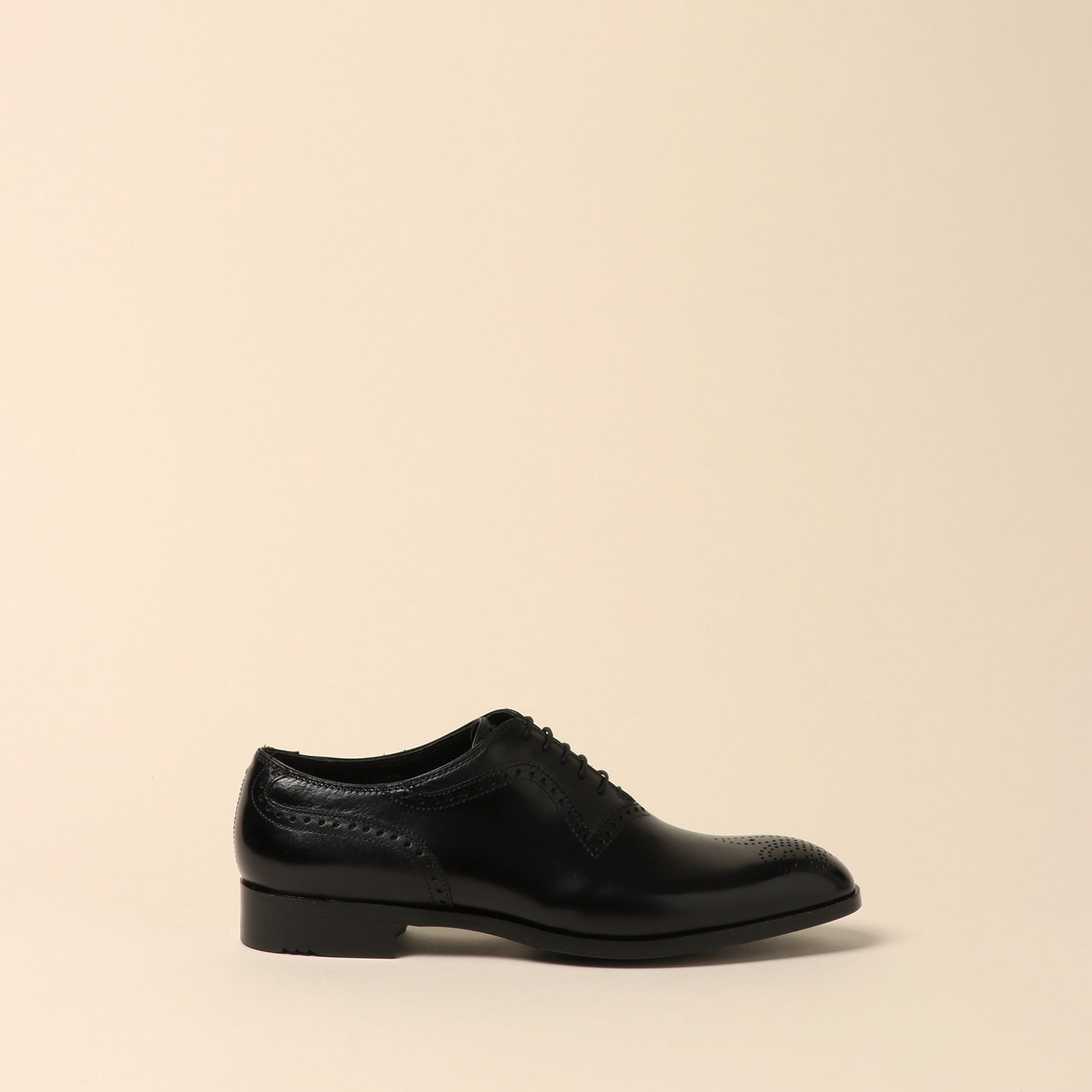 <Madras> Plain toe medallion/black