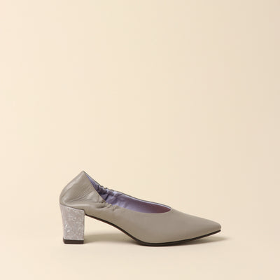 <Madras> Soft conscious petite square pumps / light gray